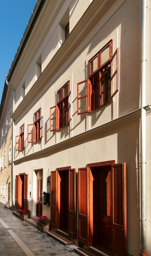 Foter Rezidencia Apartment Gyor Exterior photo
