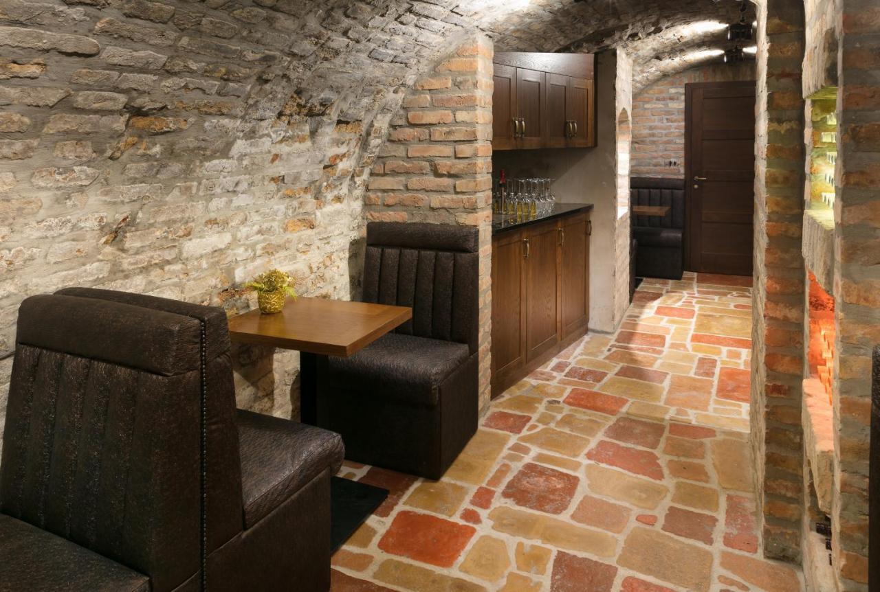 Foter Rezidencia Apartment Gyor Exterior photo